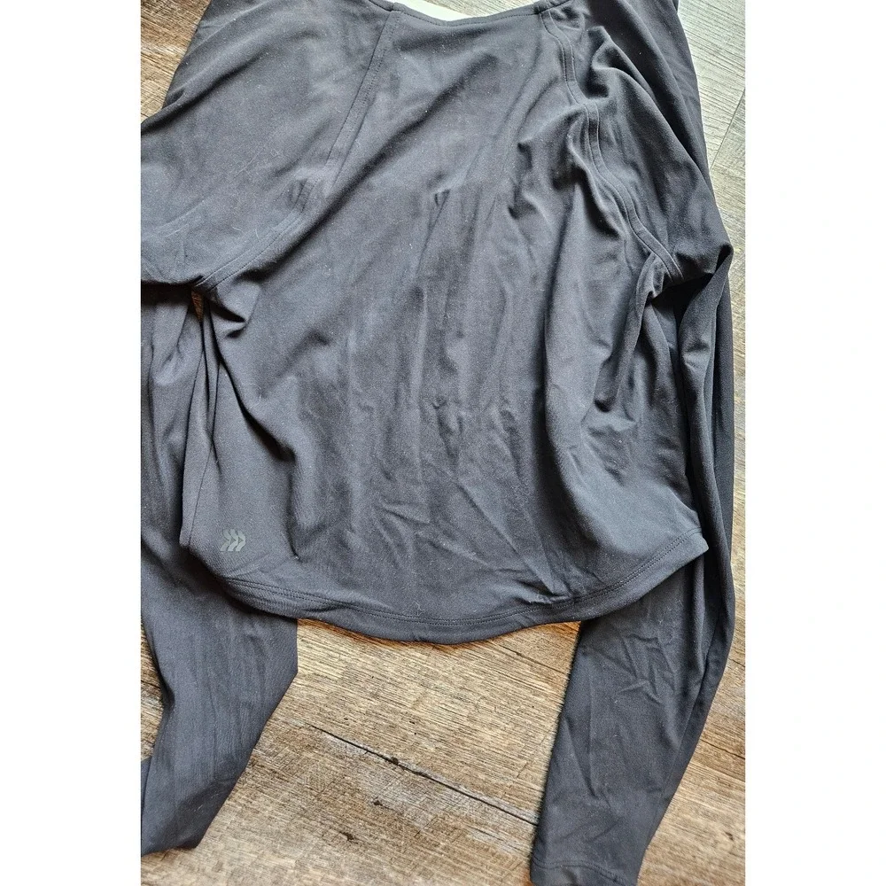 All in Motion womens long sleeve crop top everyday buttery soft black size M